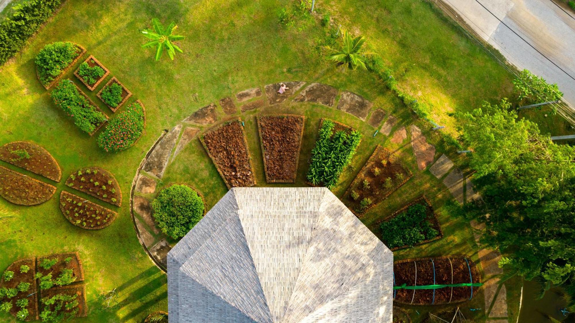 Anana Ecological Resort Krabi - Sha Extra Plus Ao Nang Bagian luar foto Spiral staircase