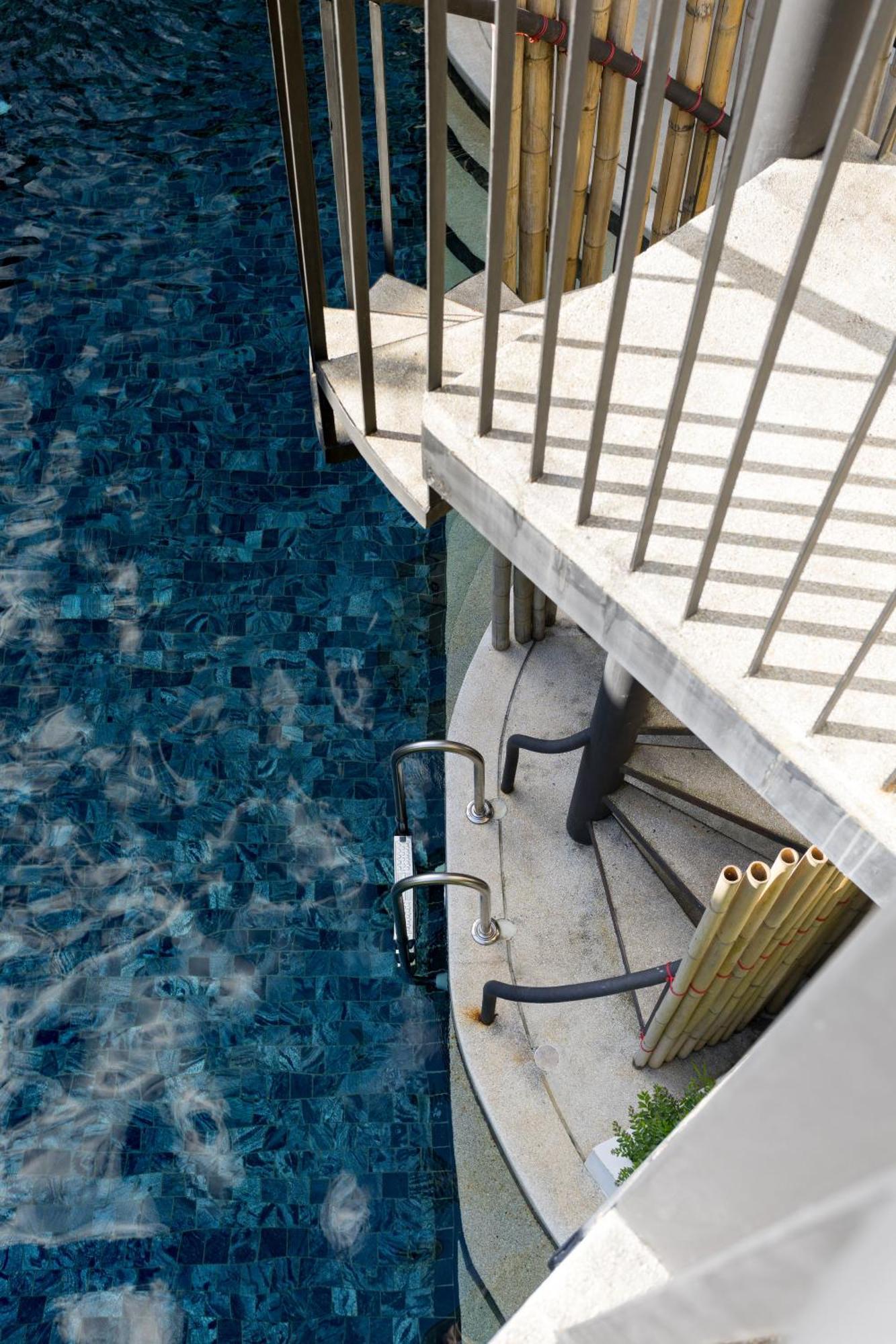Anana Ecological Resort Krabi - Sha Extra Plus Ao Nang Bagian luar foto A swimming pool with a concrete floor
